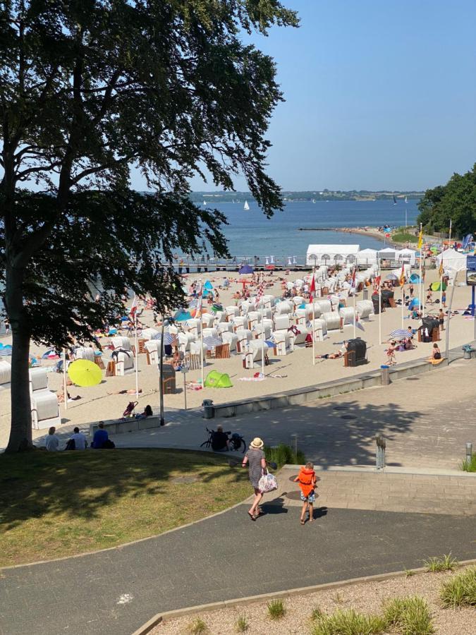 Strandblick Mit Strandkorb & Fahrraedern Glücksburg Exterior foto